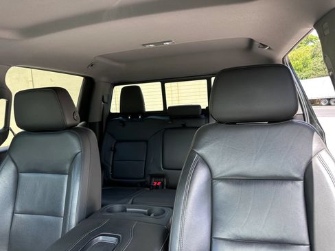 Used 2019 Chevrolet Silverado 1500 LT Trail Boss AWD/4WD image 11