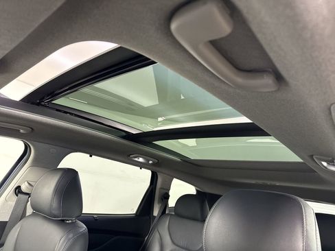 Used 2020 Hyundai Santa Fe SEL w/ Convenience + Premium Package image 18