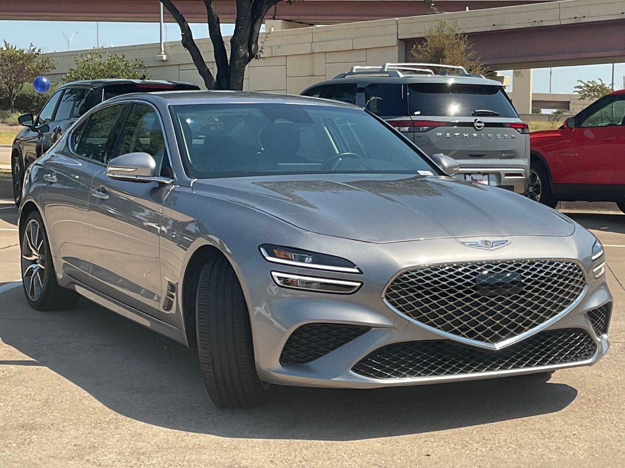 Used 2025 Genesis G70 2.5T RWD image 3
