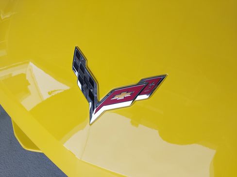 Used 2015 Chevrolet Corvette Stingray Coupe w/ 2LT Preferred Equipment Group RWD image 31