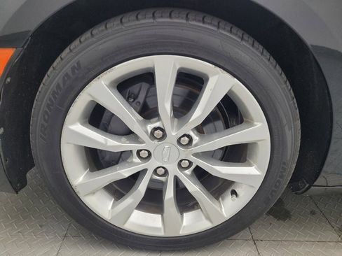 Used 2017 Cadillac XTS Luxury FWD image 31