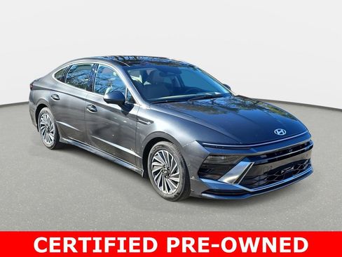 Used 2025 Hyundai Sonata Limited FWD image 3
