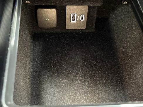 Used 2024 Lincoln Corsair Grand Touring w/ Rear Removable Package Tray image 25