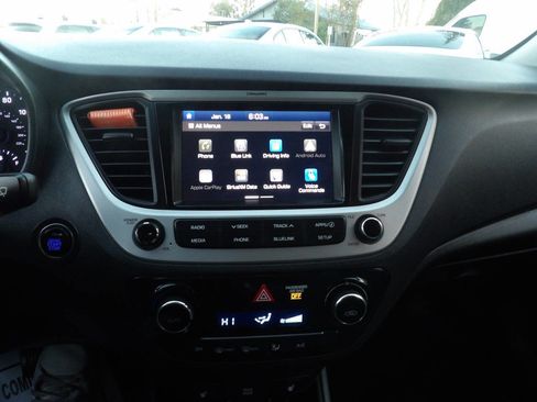 Used 2019 Hyundai Accent Limited image 8