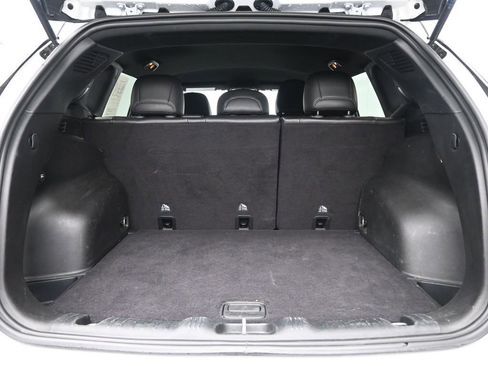 Used 2024 Jeep Compass Trailhawk image 31