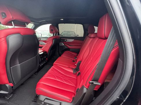 Used 2025 Acura MDX A-Spec image 13