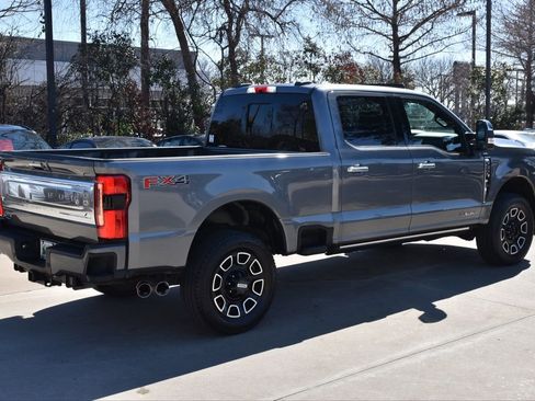 Certified 2024 Ford F250 Platinum w/ FX4 Off-Road Package image 7