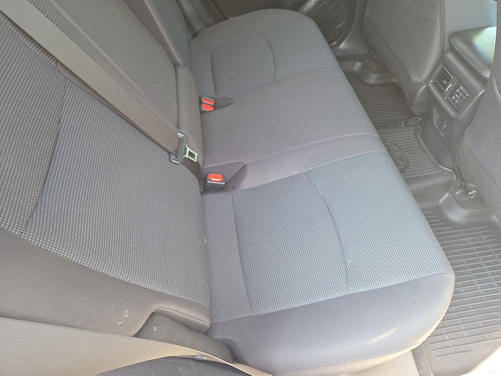 Used 2023 Toyota RAV4 LE AWD/4WD image 20