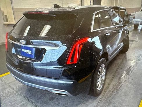 Used 2021 Cadillac XT5 Premium Luxury FWD image 7