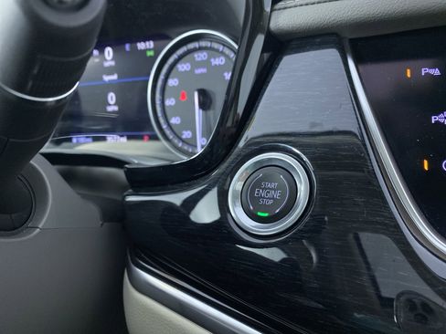 Used 2020 Cadillac XT6 Premium Luxury image 8