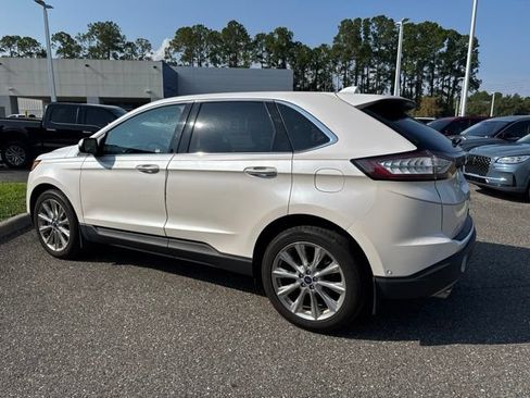 Certified 2018 Ford Edge Titanium w/ Equipment Group 302A AWD/4WD image 9