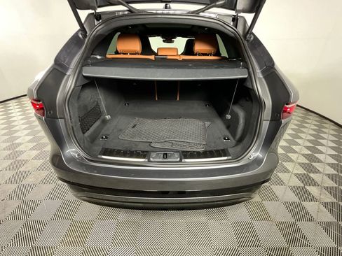 Used 2025 Jaguar F-PACE R-Dynamic S AWD/4WD image 28