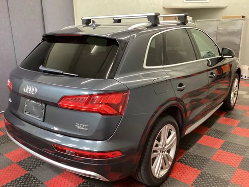 Used 2018 Audi Q5 2.0T Premium Plus w/ Premium Plus Package AWD/4WD image 3