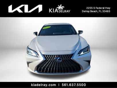 Used 2022 Lexus ES 300h