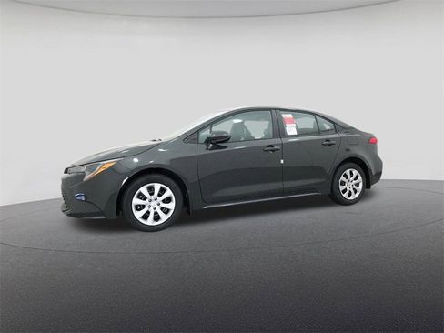 New 2026 Toyota Corolla LE image 18