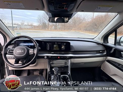 Used 2024 Kia Carnival SX Prestige image 12