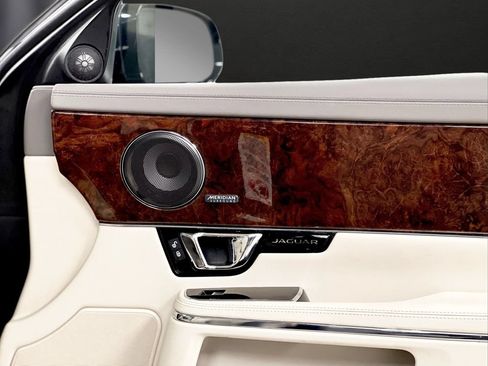 Used 2016 Jaguar XJ R-Sport AWD/4WD image 30