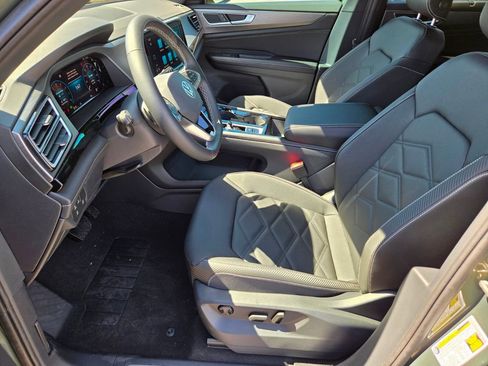 New 2026 Volkswagen Atlas Cross Sport SE FWD image 6