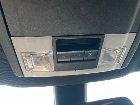 Used 2018 Ford Explorer Limited w/ Equipment Group 301A AWD/4WD image 24