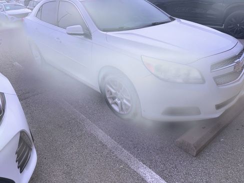 Used 2013 Chevrolet Malibu LT w/ Power Convenience Package FWD image 2