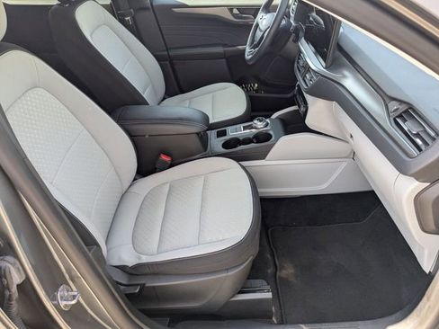 Used 2024 Ford Escape Active w/ Tech Pack #1 AWD/4WD image 21