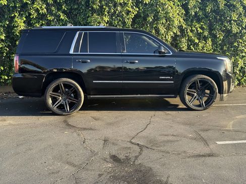 Used 2015 GMC Yukon Denali w/ Touring Package AWD/4WD image 7