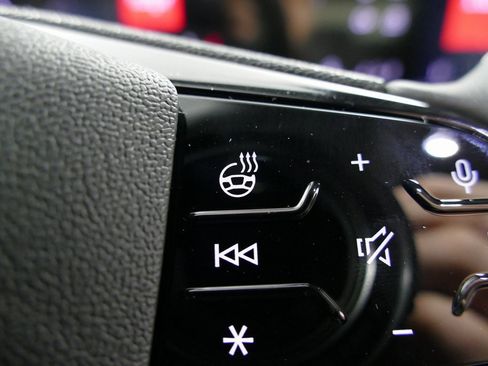 New 2025 Audi Q5 Premium Plus image 18