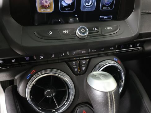 Used 2017 Chevrolet Camaro LT image 27