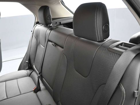 Used 2023 Buick Encore GX Essence w/ Advanced Technology Package image 24