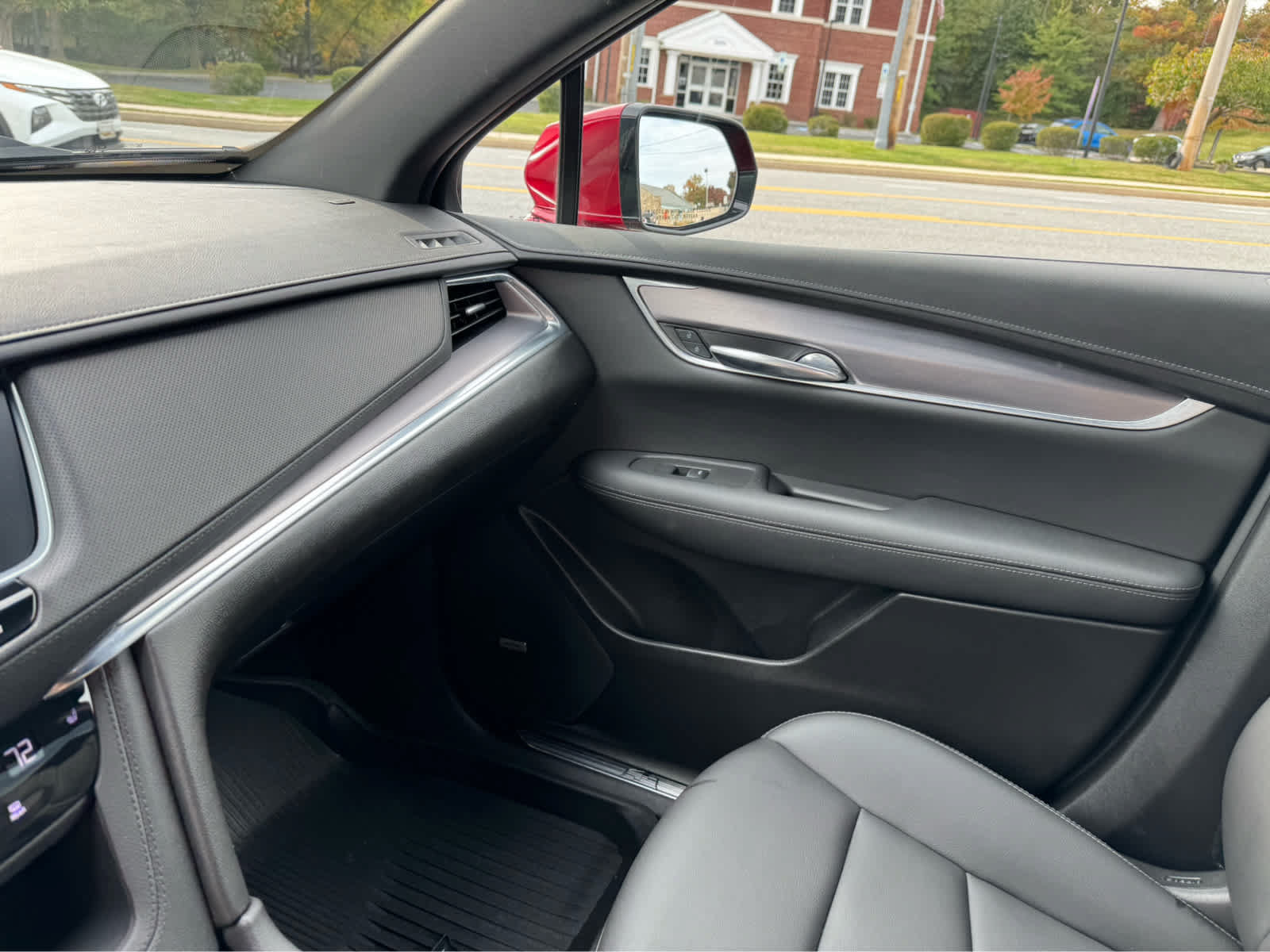 Used 2021 Cadillac XT5 Luxury AWD/4WD image 21
