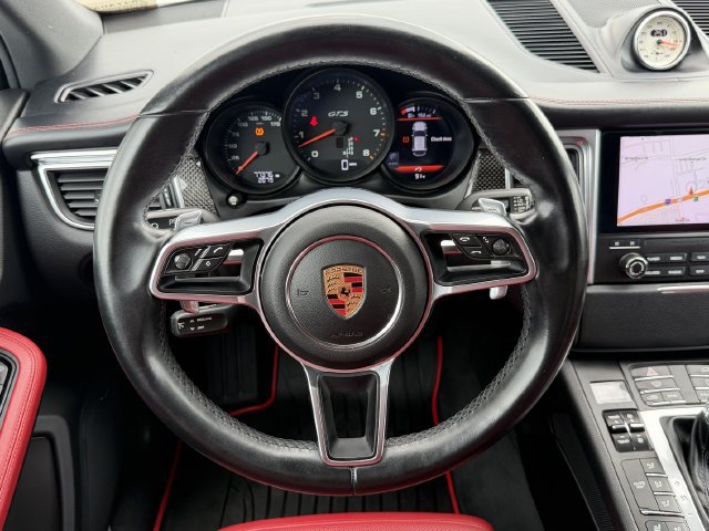 Used 2017 Porsche Macan GTS AWD/4WD image 14