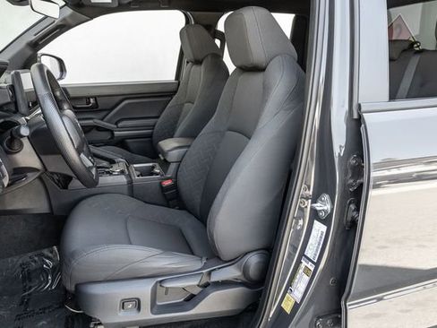 Used 2025 Toyota Tacoma SR5 AWD/4WD image 13