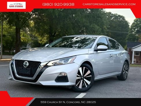 Used 2022 Nissan Altima 2.5 SV FWD image 1