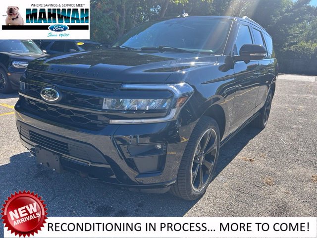 Certified 2023 Ford Expedition Limited AWD/4WD image 1