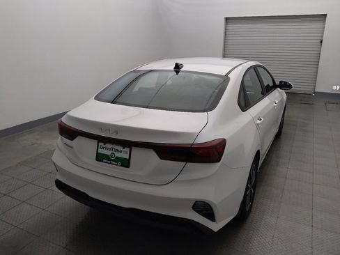 Used 2023 Kia Forte LXS FWD image 7