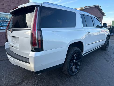 Used 2019 Cadillac Escalade ESV Platinum image 6