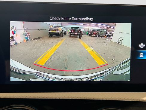 Used 2022 Mercedes-Benz A 220 image 8