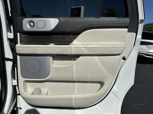 Used 2022 Lincoln Navigator L Black Label image 23