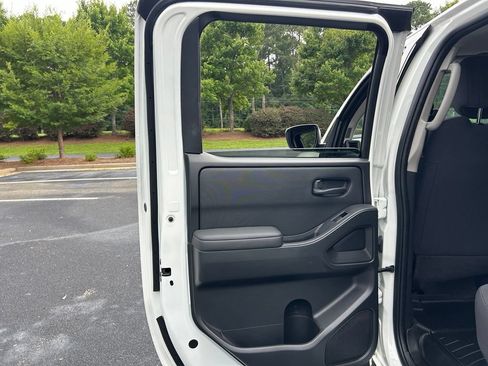 Used 2022 Nissan Frontier S w/ Technology Package RWD image 55