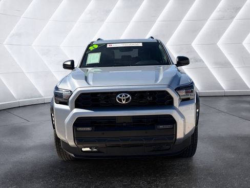 Used 2025 Toyota 4Runner TRD Off-Road Premium image 2