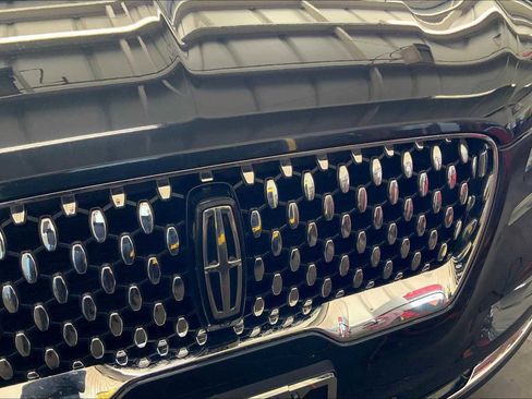 Used 2023 Lincoln Aviator Black Label w/ Dynamic Handling Package image 29