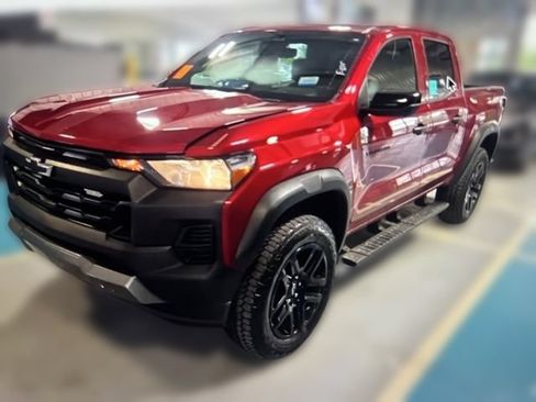 Used 2024 Chevrolet Colorado Trail Boss w/ Technology Package AWD/4WD image 1