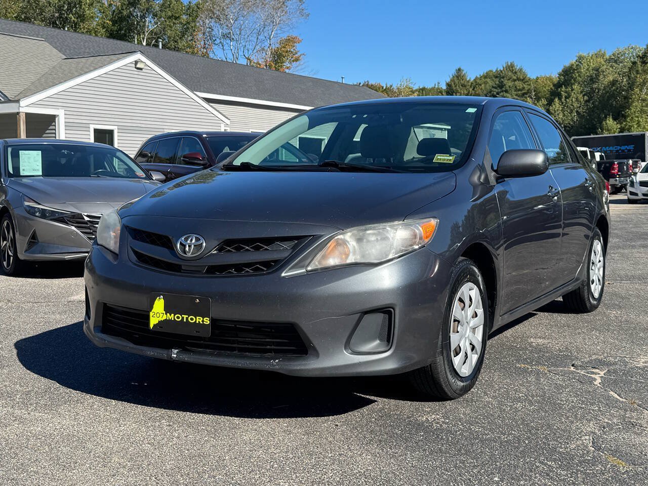 Used 2011 Toyota Corolla LE FWD image 1