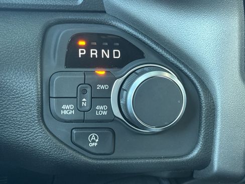 New 2026 RAM 1500 Express AWD/4WD image 19