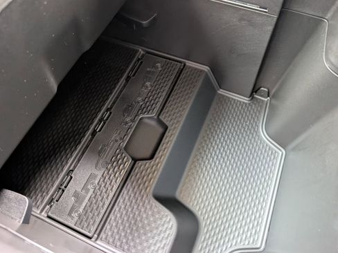 New 2026 RAM 1500 4x4 Crew Cab image 29