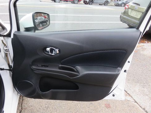 Used 2015 Nissan Versa Note SV image 24