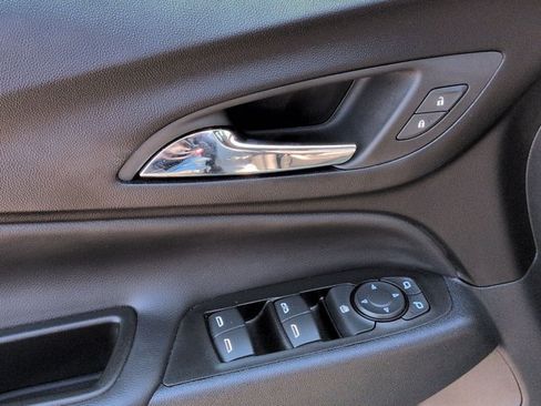 Certified 2023 Chevrolet Equinox LT FWD image 13