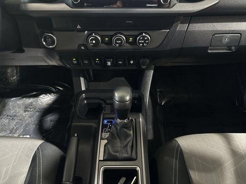 Used 2020 Toyota Tacoma TRD Sport w/ Technology Package RWD image 20