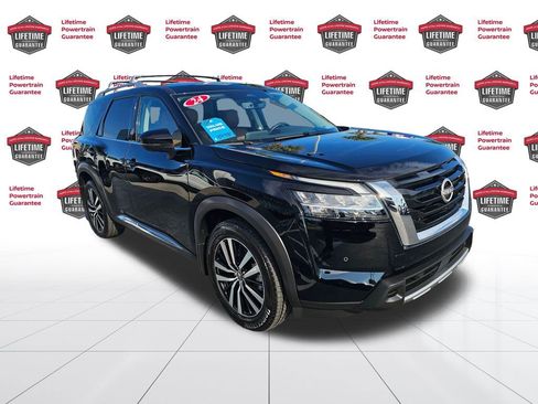 Certified 2024 Nissan Pathfinder Platinum w/ Cargo Package image 5