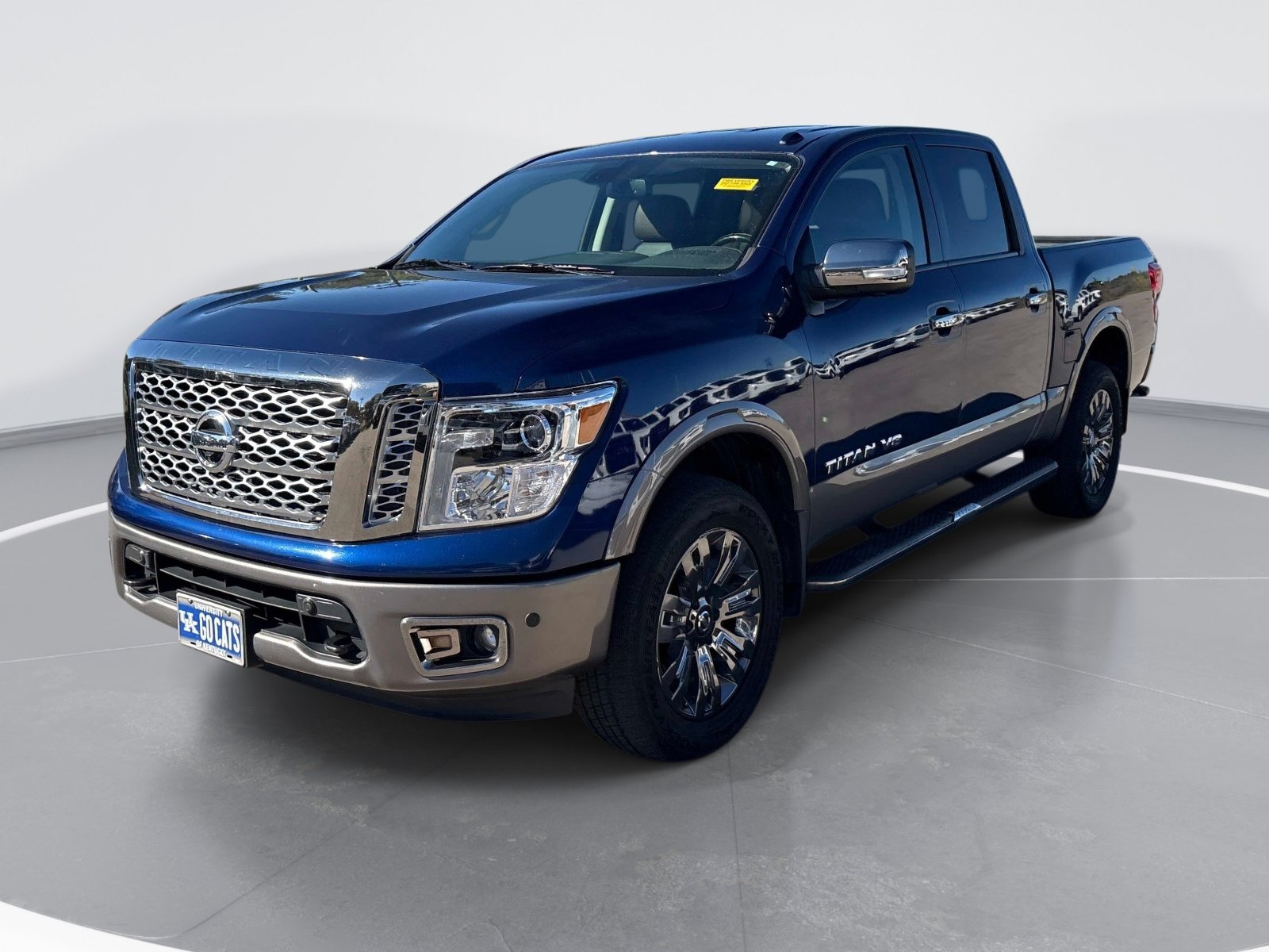Used 2019 Nissan Titan Platinum Reserve w/ Platinum Utility Package AWD/4WD image 3
